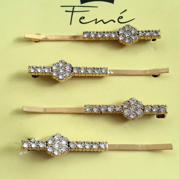 Set of 4 Gold Tone Clear Rhinestone Bobbie Pins NEW NOC Never Worn RED BANNER - Picture 3 of 5